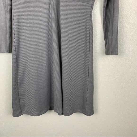 Chelsea & Violet Ribbed Long Sleeve Dress Gray M NWT - Picture 5 of 7